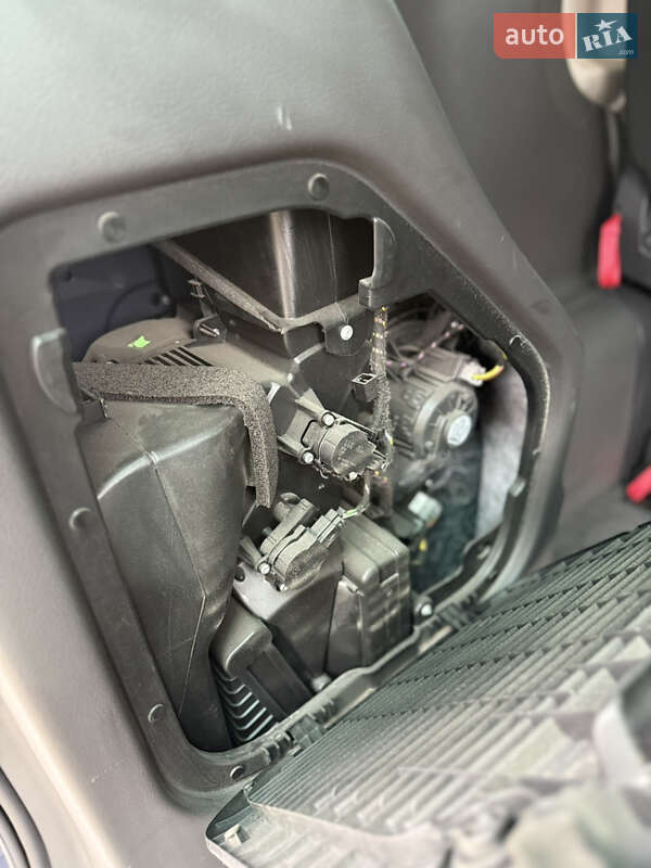 Мінівен Ford Tourneo Custom 2013 в Рівному фото 46 Мінівен Ford Tourneo Custom 2013 в Рівному