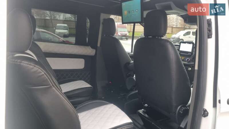 Минивэн Ford Tourneo Custom 2021 в Киеве