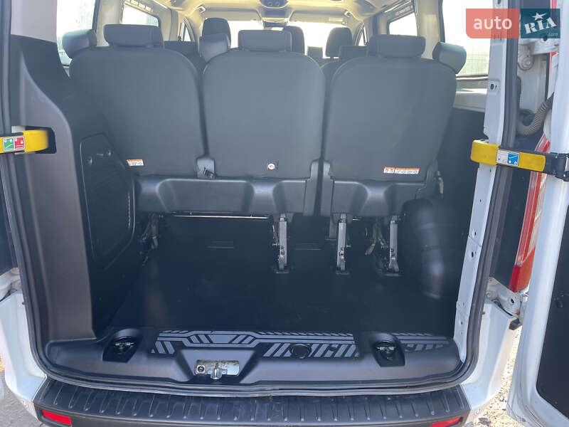 Минивэн Ford Tourneo Custom 2019 в Львове