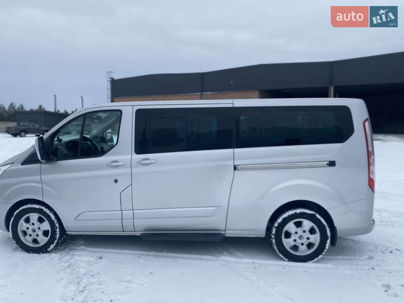 Минивэн Ford Tourneo Custom 2016 в Луцке