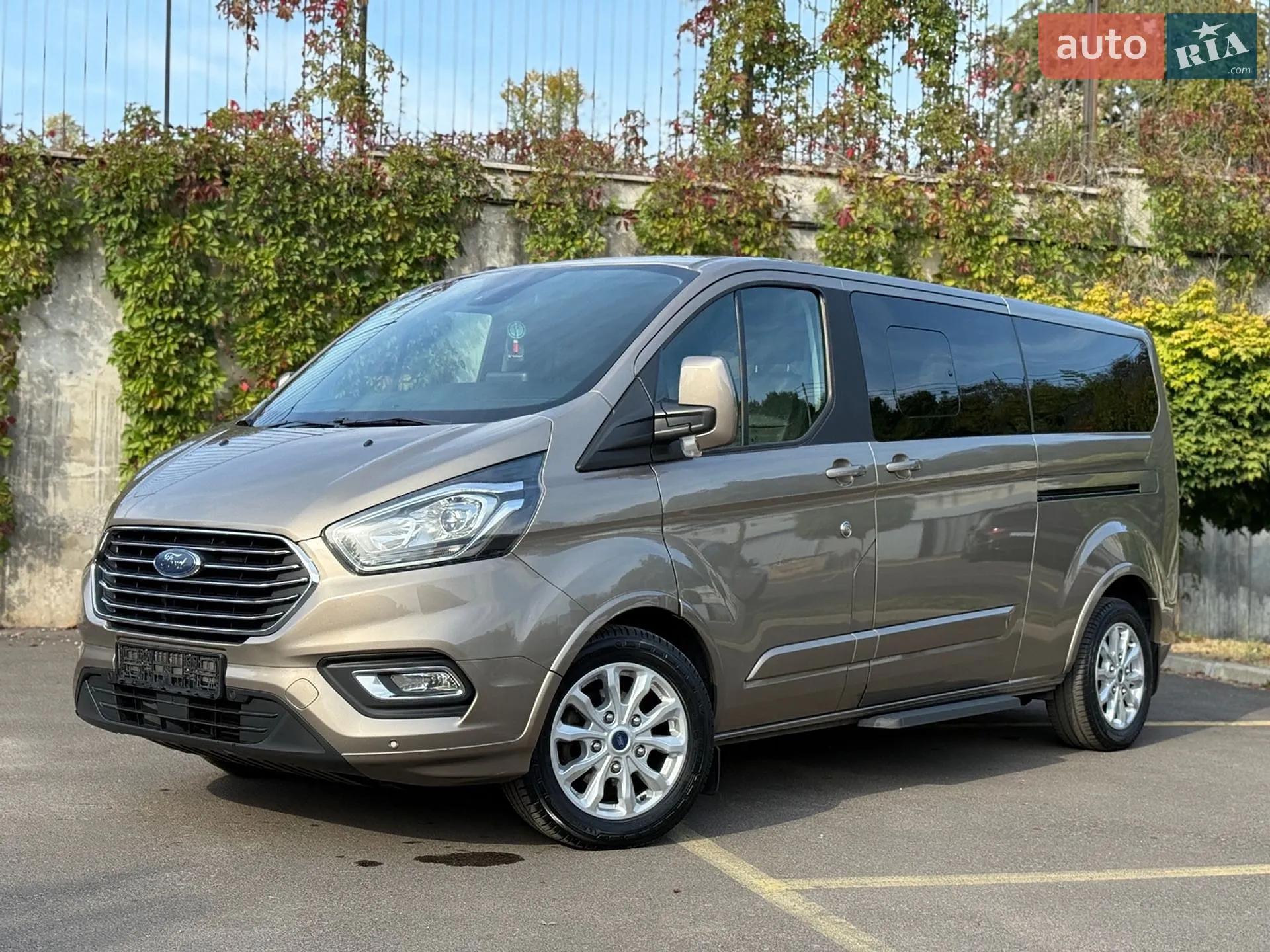2023 Ford Tourneo Custom - мініатюра 3