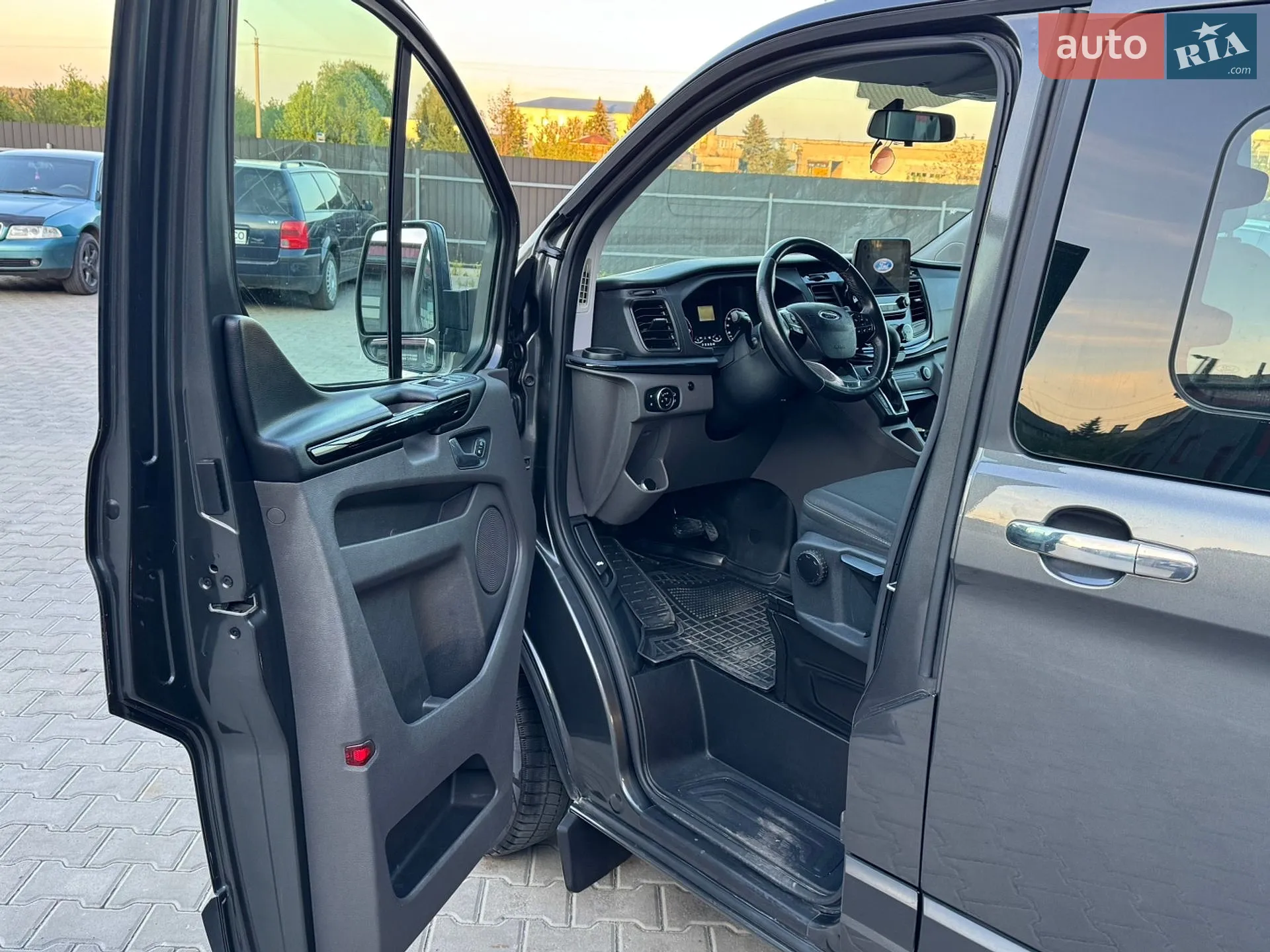 2018 Ford Tourneo Custom - мініатюра 20
