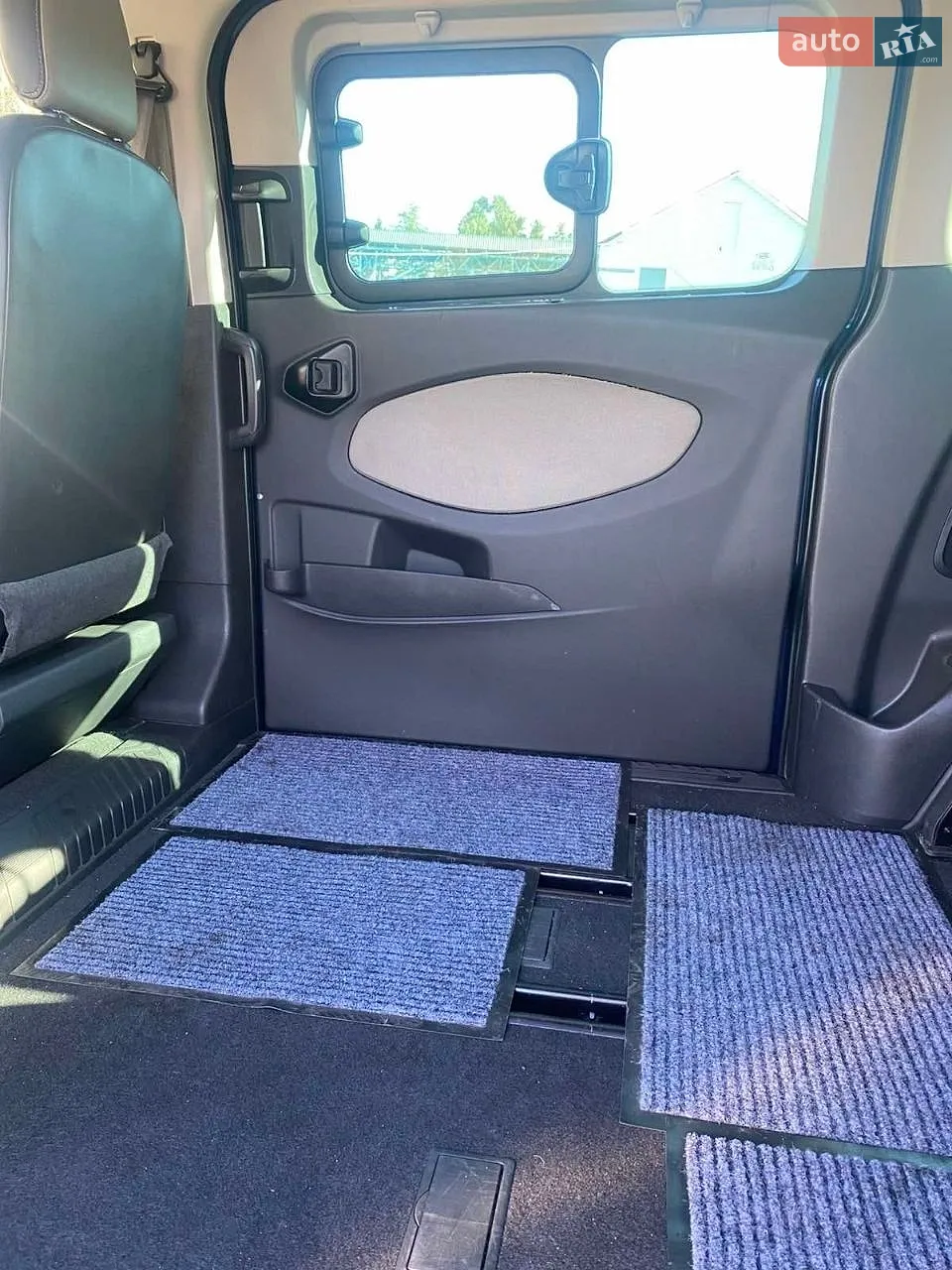2013 Ford Tourneo Custom - мініатюра 10