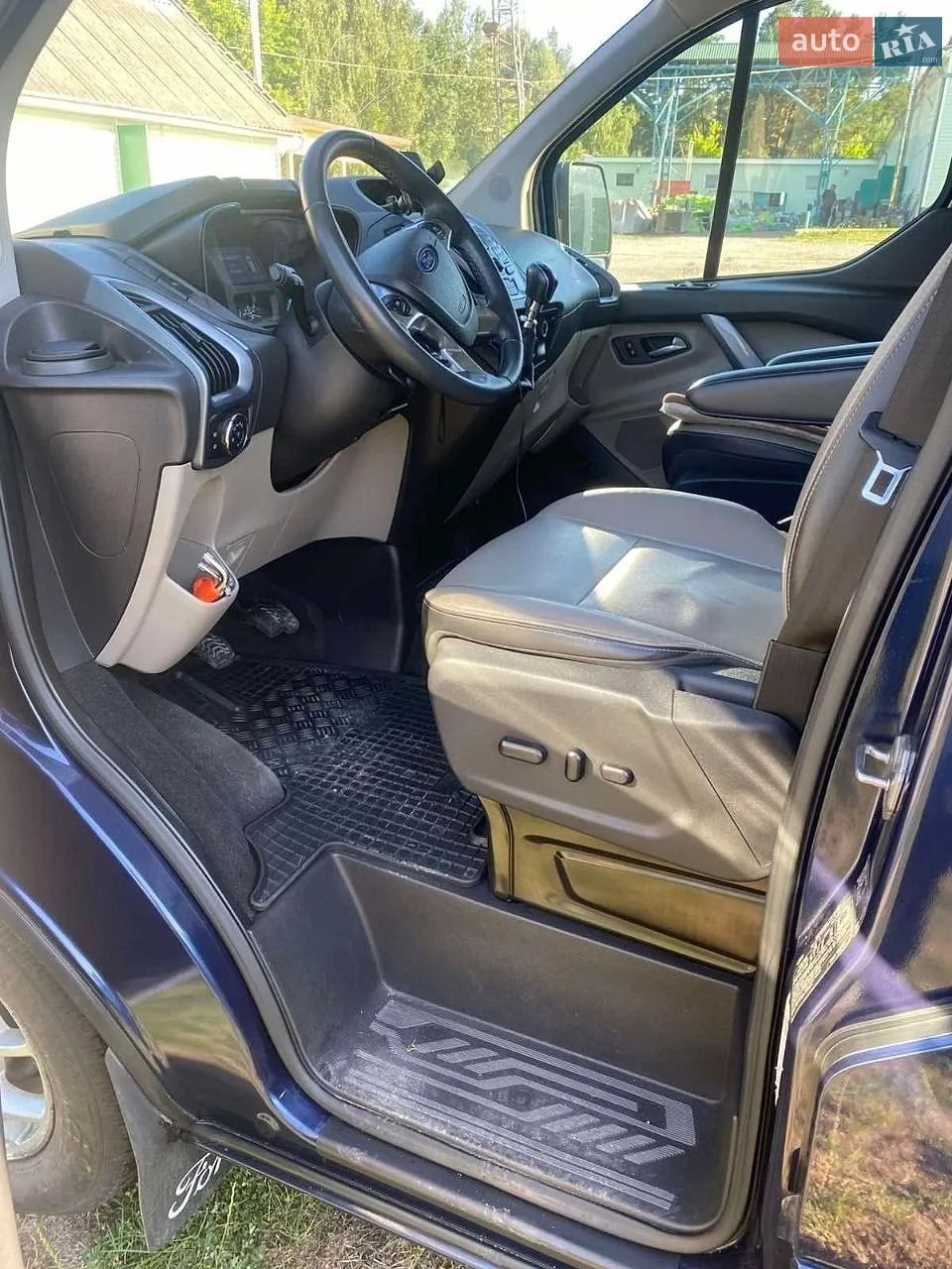 2013 Ford Tourneo Custom - мініатюра 11