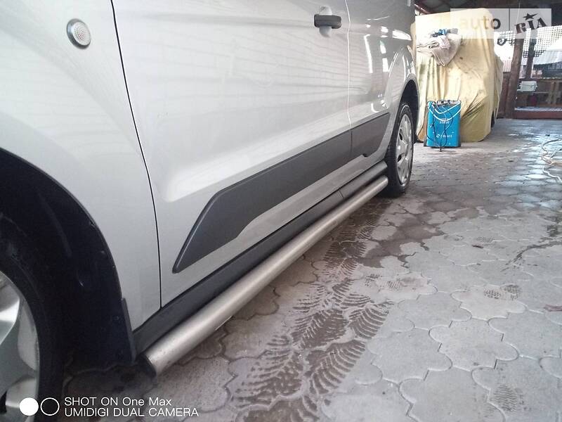 Грузопассажирский фургон Ford Transit Connect 2015 в Полтаве