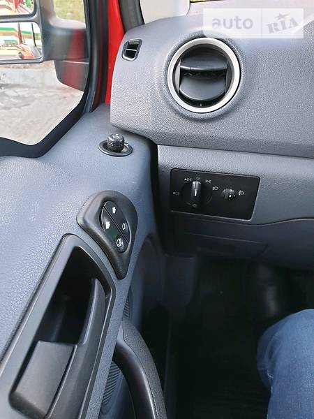 Вантажопасажирський фургон Ford Transit Connect 2012 в Харкові