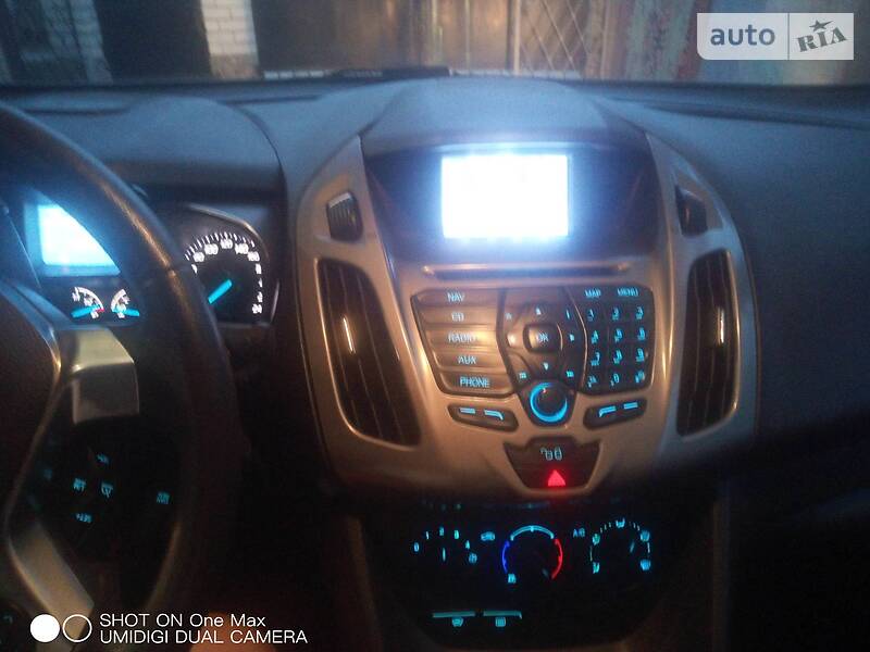 Грузопассажирский фургон Ford Transit Connect 2015 в Полтаве