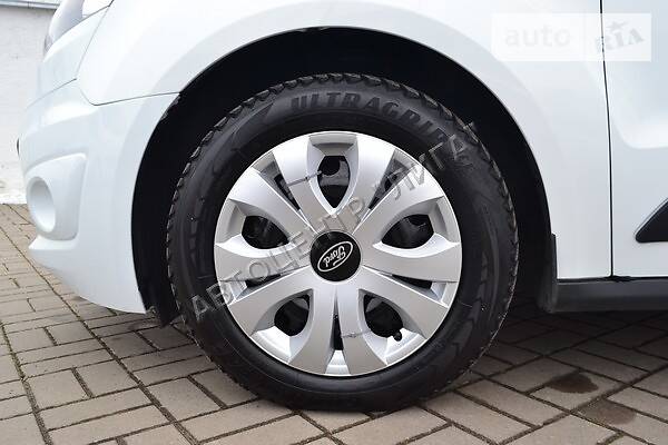 Вантажопасажирський фургон Ford Transit Connect 2015 в Хмельницькому