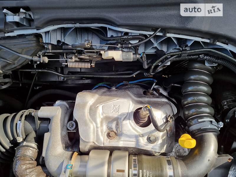 Вантажний фургон Ford Transit Connect 2017 в Одесі