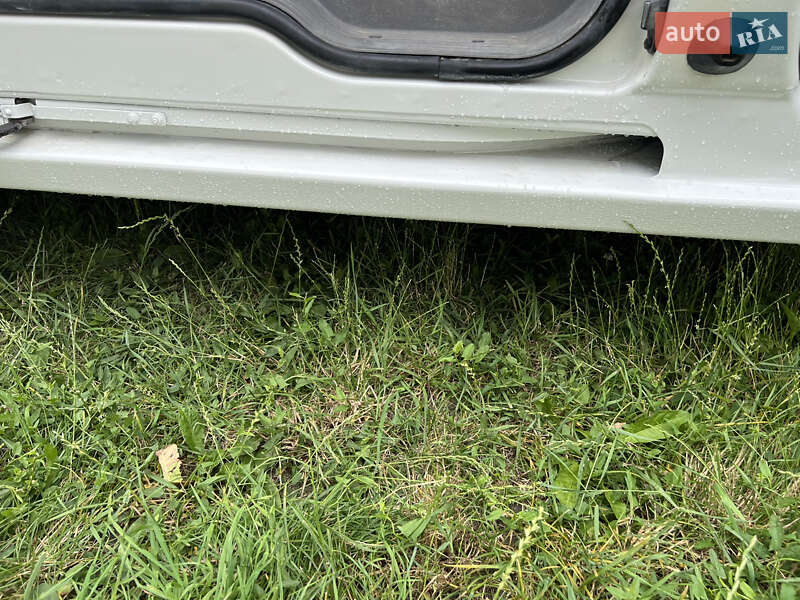 Мінівен Ford Transit Connect 2004 в Чернівцях