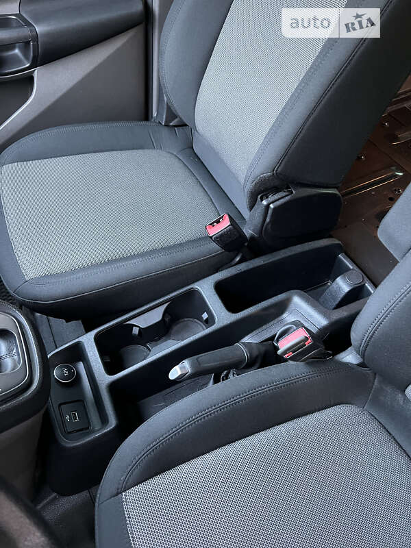 Грузовой фургон Ford Transit Connect 2018 в Киеве фото 9 Грузовой фургон Ford Transit Connect 2018 в Киеве