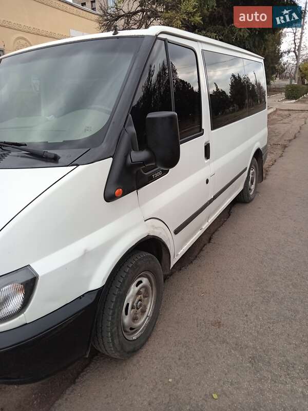 Минивэн Ford Transit Connect 2002 в Братском