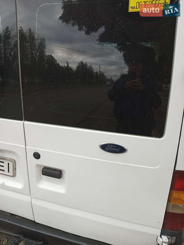 Минивэн Ford Transit Connect 2002 в Братском