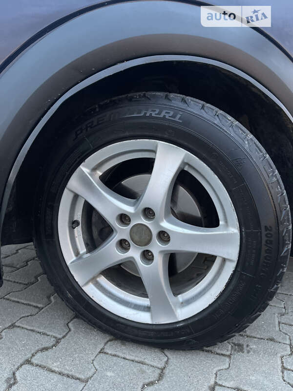 Вантажний фургон Ford Transit Connect 2011 в Чернівцях