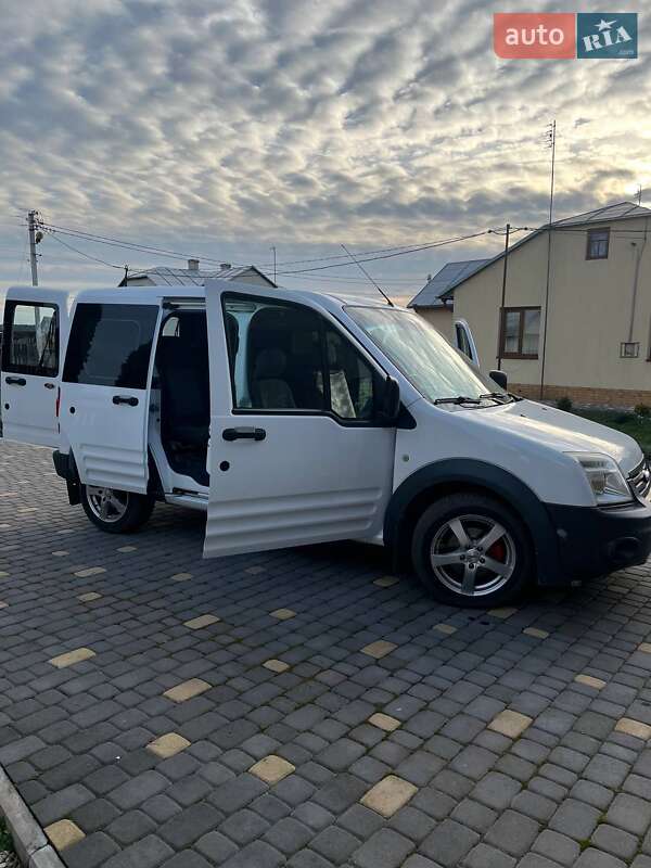 Мінівен Ford Transit Connect 2010 в Радехові