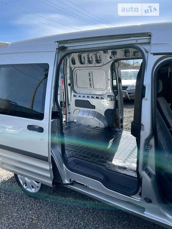 Вантажний фургон Ford Transit Connect 2011 в Костопілі