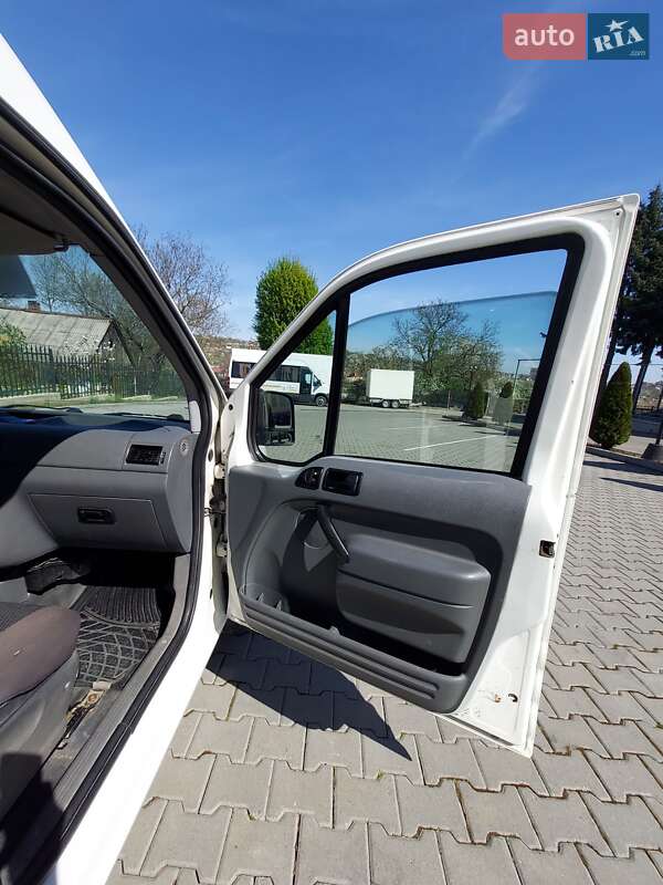 Минивэн Ford Transit Connect 2004 в Черновцах
