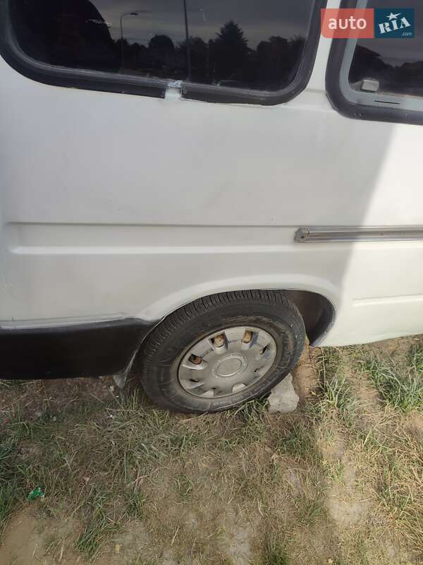 Минивэн Ford Transit Connect 2002 в Львове