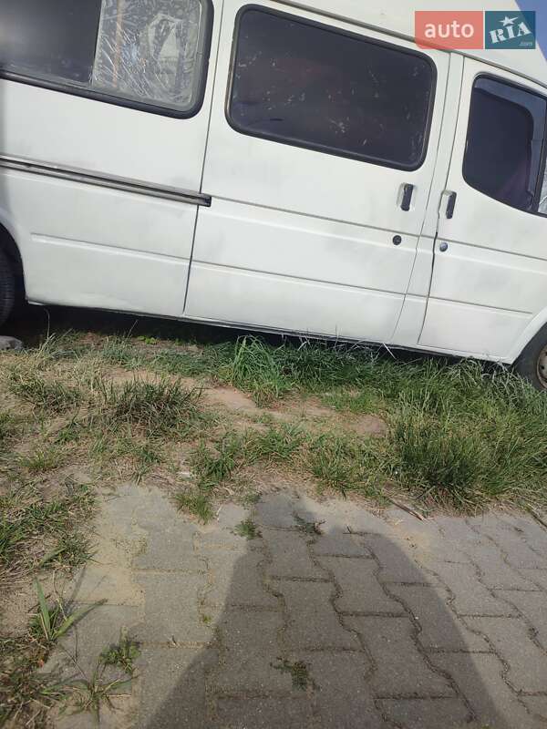 Минивэн Ford Transit Connect 2002 в Львове