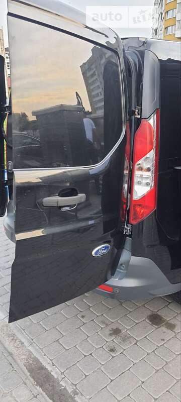 Вантажний фургон Ford Transit Connect 2015 в Львові