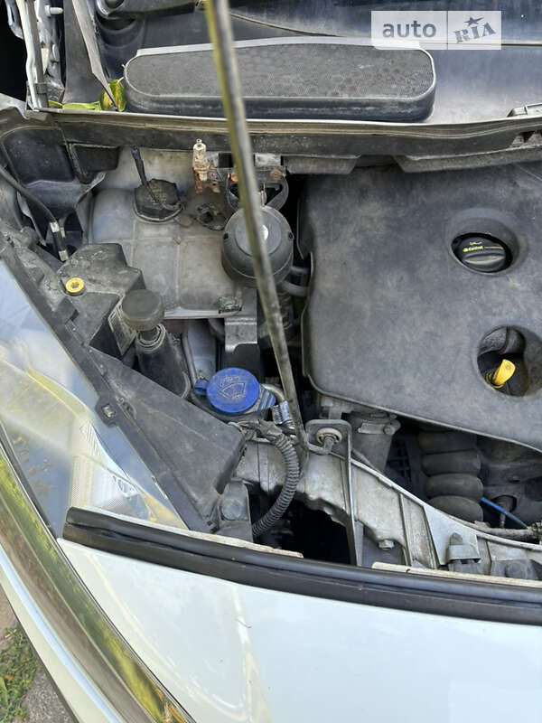 Грузовой фургон Ford Transit Connect 2015 в Ровно фото 21 Грузовой фургон Ford Transit Connect 2015 в Ровно