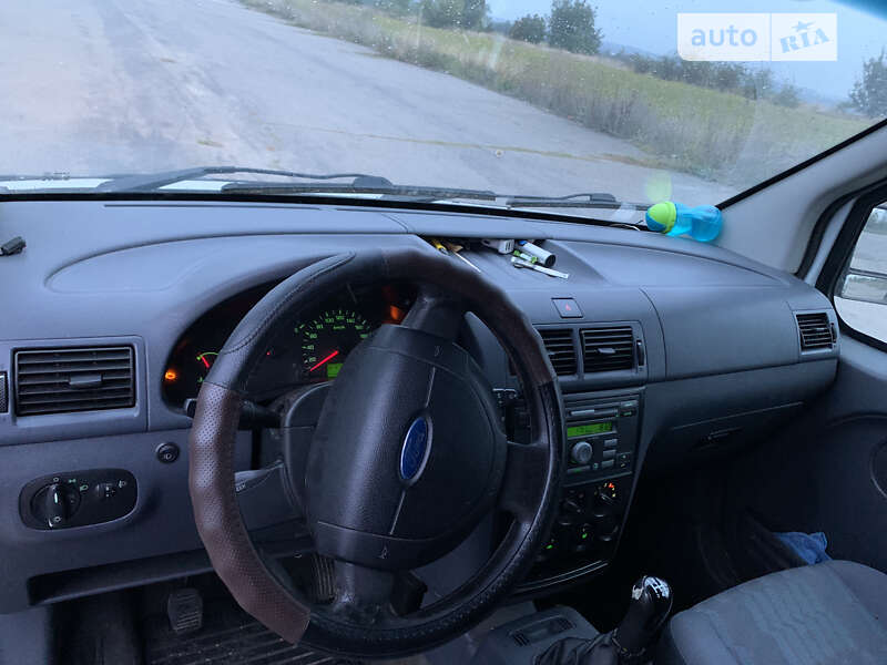 Грузовой фургон Ford Transit Connect 2007 в Баре
