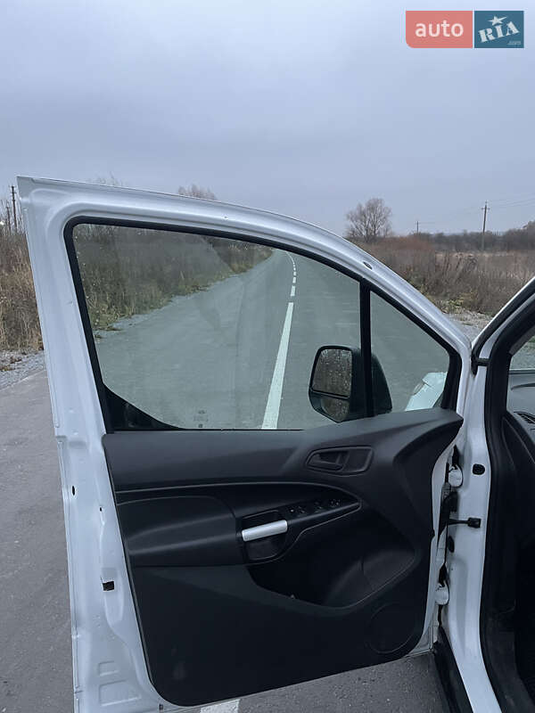 Мінівен Ford Transit Connect 2015 в Львові
