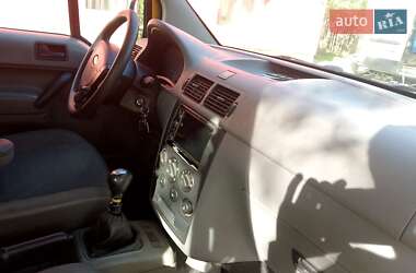 Минивэн Ford Transit Connect 2002 в Нижних Воротах