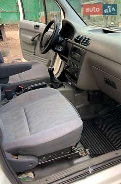 Грузовой фургон Ford Transit Connect 2005 в 