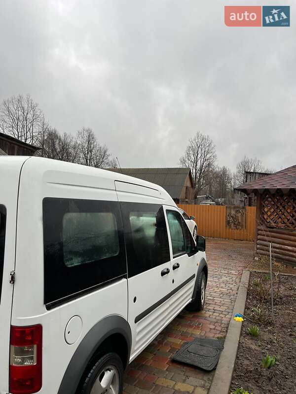 Мінівен Ford Transit Connect 2008 в Олевську