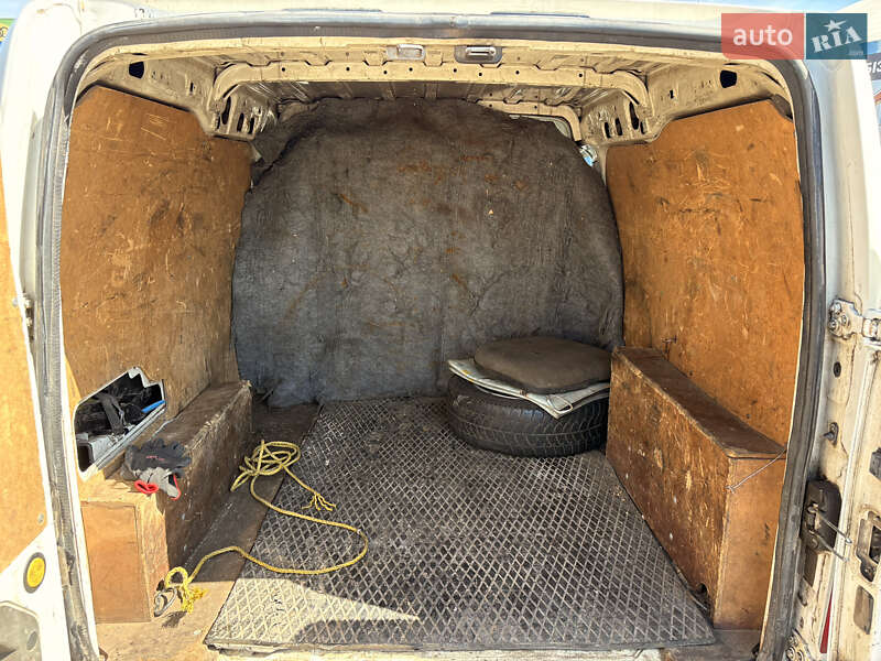 Вантажний фургон Ford Transit Connect 2003 в Києві фото 8 Вантажний фургон Ford Transit Connect 2003 в Києві
