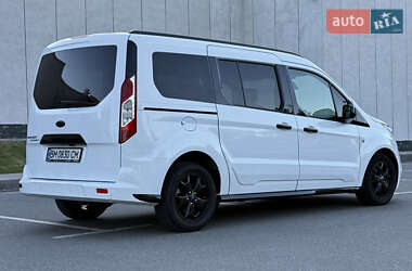 Минивэн Ford Transit Connect 2016 в 