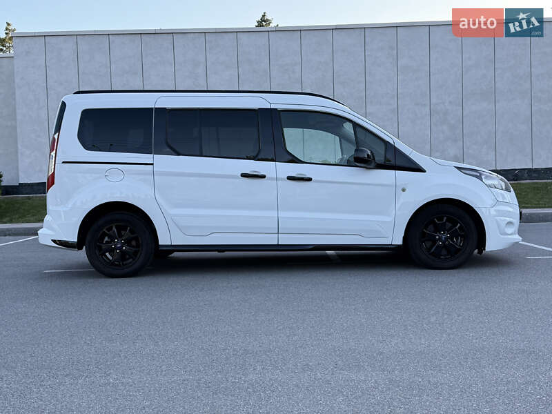 Минивэн Ford Transit Connect 2016 в Киеве