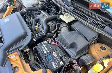 Грузовой фургон Ford Transit Connect 2005 в 