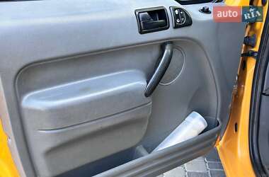 Грузовой фургон Ford Transit Connect 2005 в 