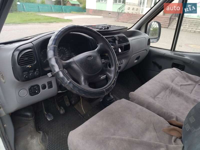 Минивэн Ford Transit Connect 2002 в Луцке