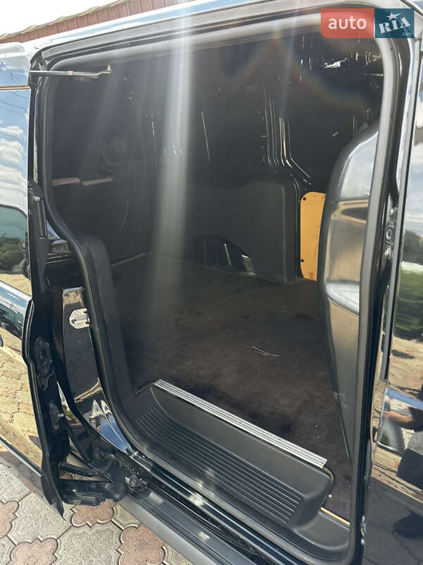 Грузопассажирский фургон Ford Transit Connect 2015 в Харькове