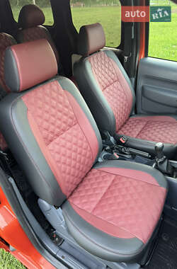 Минивэн Ford Transit Connect 2011 в 