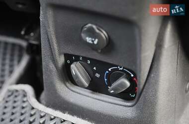 Минивэн Ford Transit Connect 2014 в 