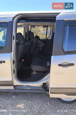 Минивэн Ford Transit Connect 2016 в 