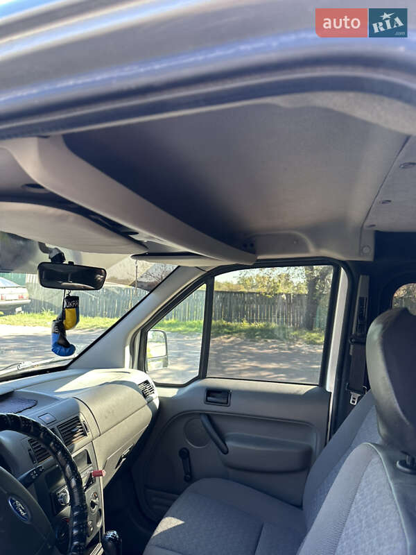 Минивэн Ford Transit Connect 2006 в Ичне