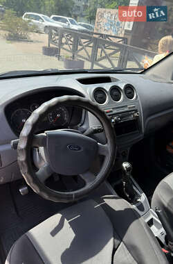 Автовоз Ford Transit Connect 2011 в 