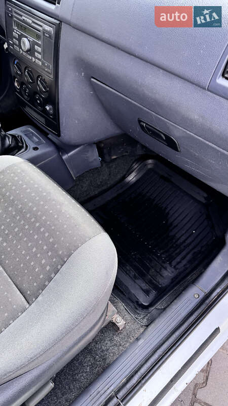 Мінівен Ford Transit Connect 2009 в Чернівцях фото 21 Мінівен Ford Transit Connect 2009 в Чернівцях