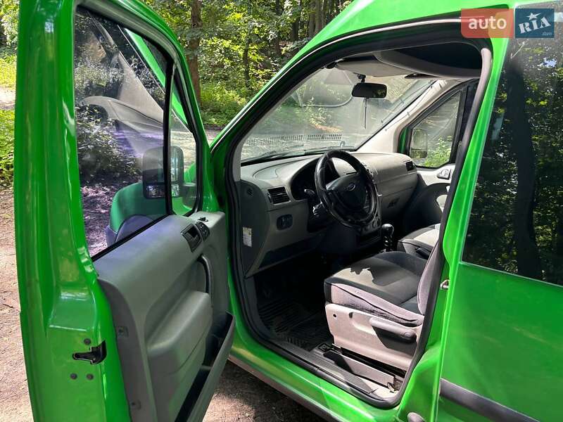 Мінівен Ford Transit Connect 2004 в Києві
