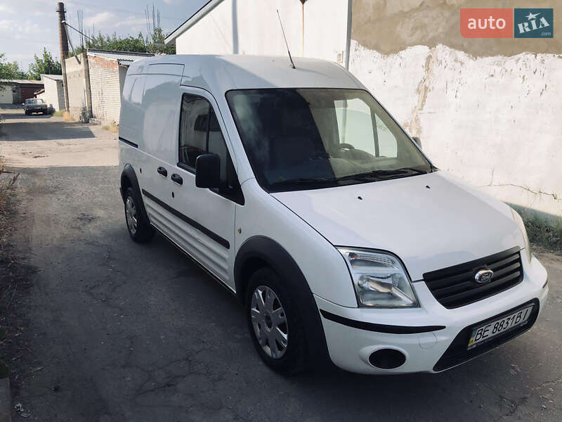 Грузовой фургон Ford Transit Connect 2011 в 