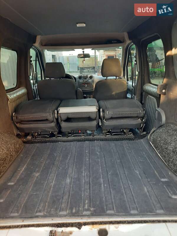 Минивэн Ford Transit Connect 2010 в Сарнах