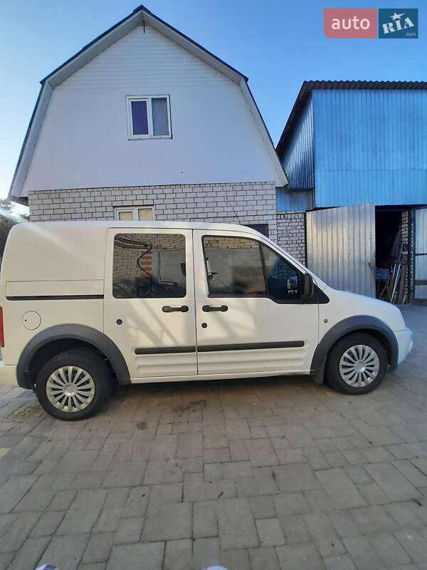 Минивэн Ford Transit Connect 2010 в Сарнах