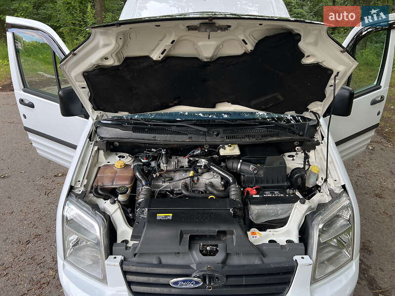 Вантажний фургон Ford Transit Connect 2012 в Лубнах