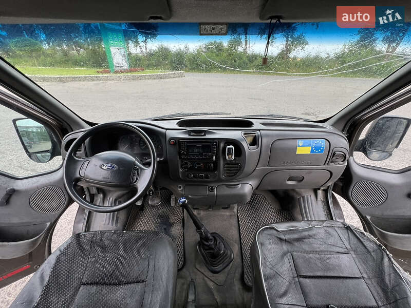 Мінівен Ford Transit Connect 2002 в Могилів-Подільському