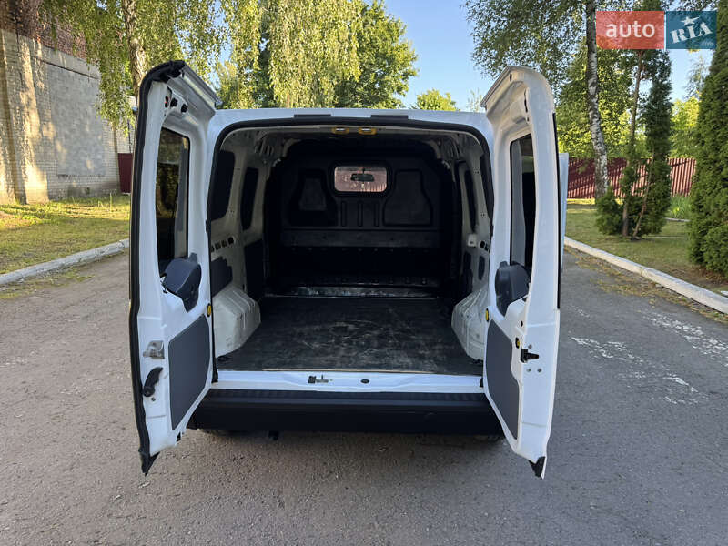 Вантажний фургон Ford Transit Connect 2009 в Кореці